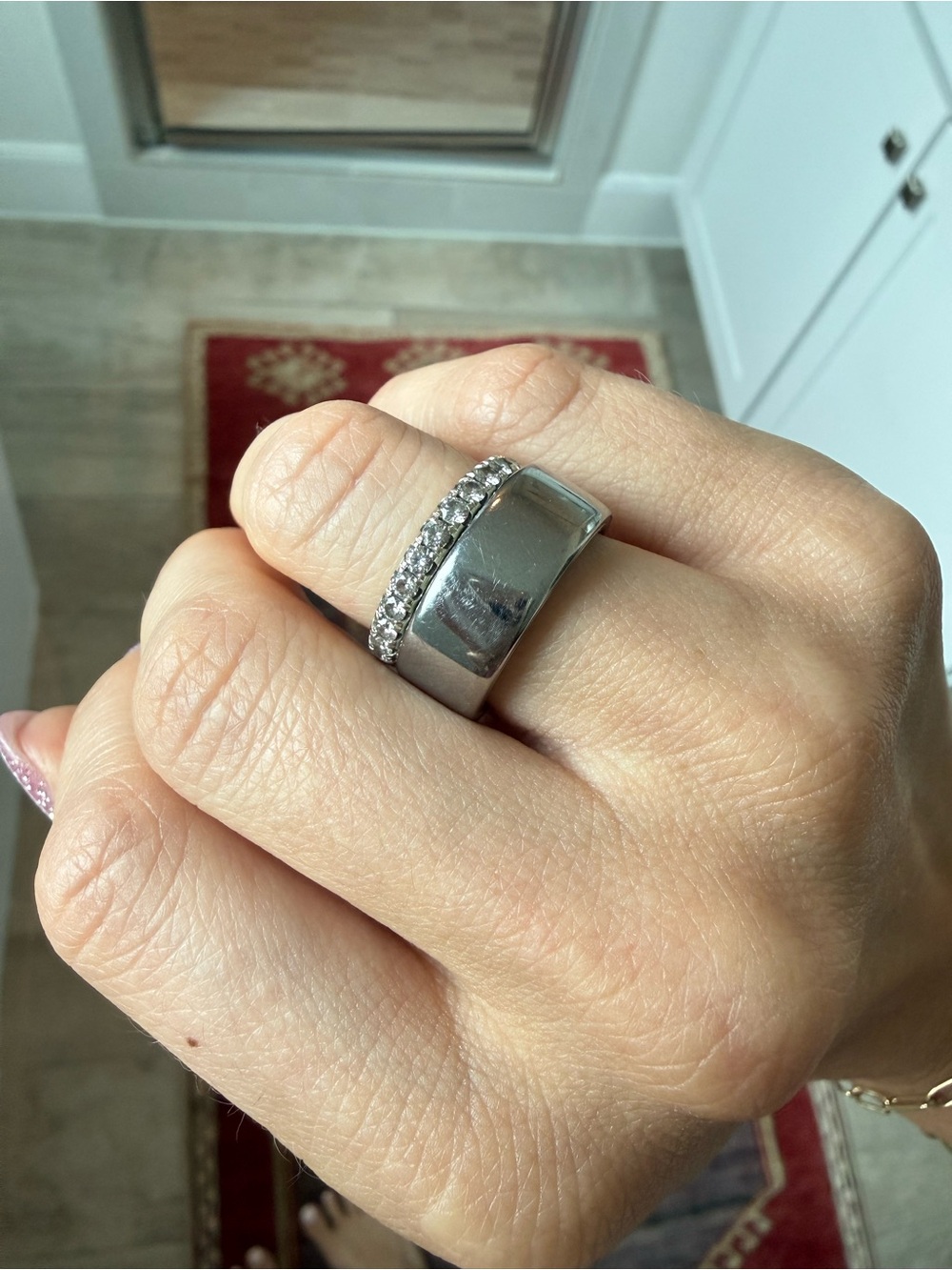 Oura Ring 4 (Size 5) in Silver - Picture 3 of 4